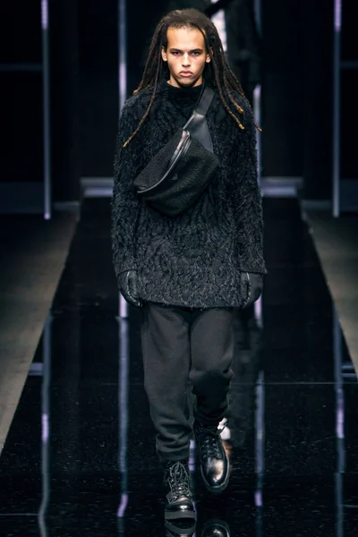 Look 1